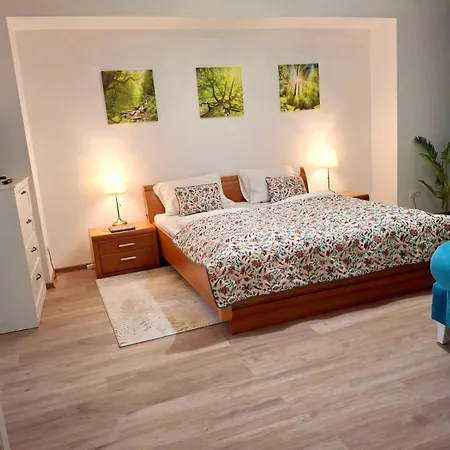 2 Family Tauchen Apartment *